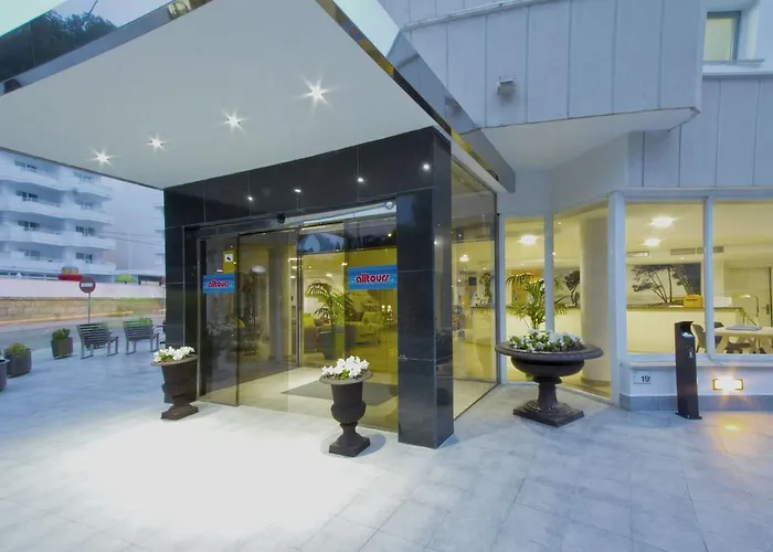 Olimarotel Park 4* 帕格拉